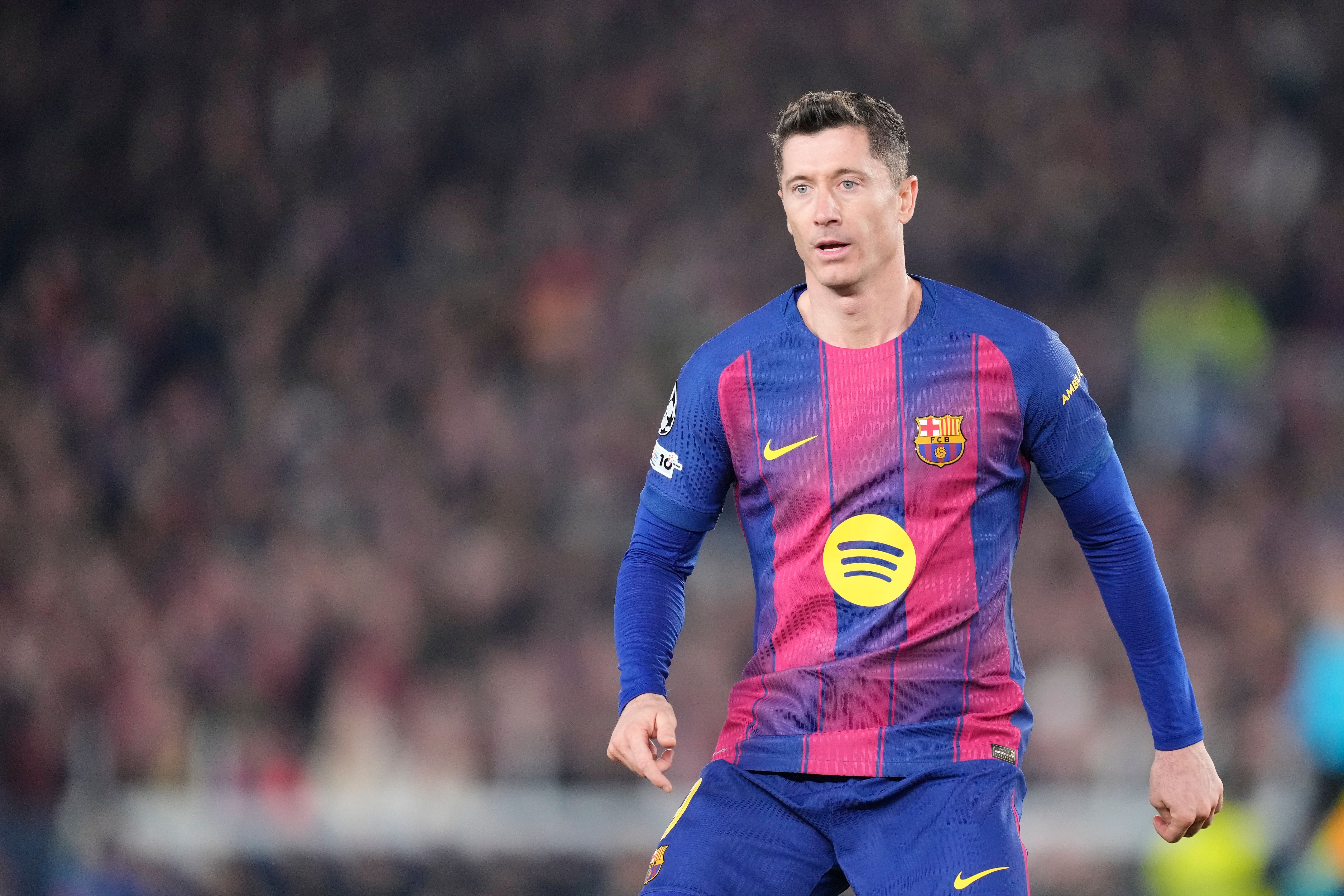 开云APP-罗马诺：莱万很快决定俱乐部和国家队未来，巴萨提供1年合同+降薪