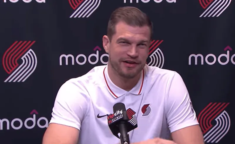 季后赛可能对上老东家马刺？斯普利特：等那个阶段我们再谈